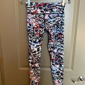 LULULEMON LEGGINGS